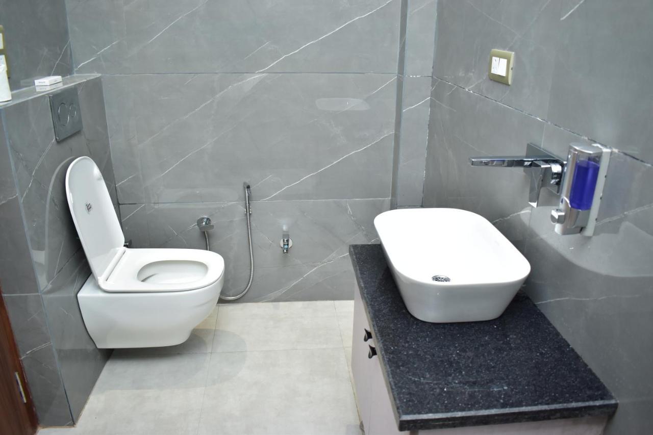 ניו דלהי Qotel Hotel Signature Bnb-Ashok Vihar מראה חיצוני תמונה
